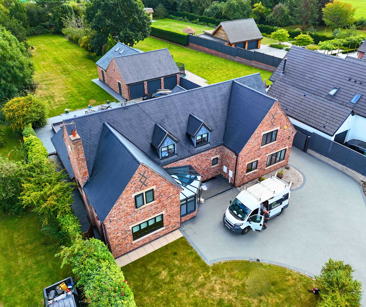 The Benefits of Water Repellent Coating for Roofs
