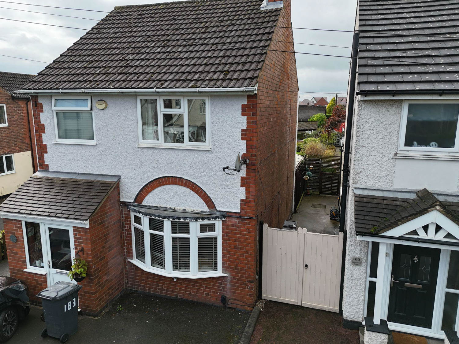 Solid Wall Homes: How to Keep the Damp Out Without Ruining the Breathability
